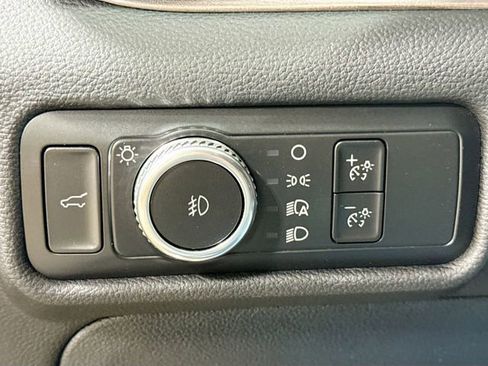 Used 2022 Ford Explorer Limited w/ Equipment Group 301A image 12