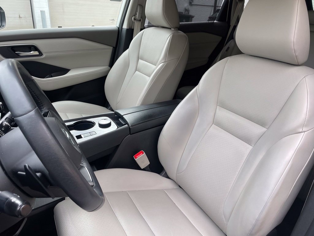 Certified 2023 Nissan Rogue SV w/ SV Premium B Package AWD/4WD image 7