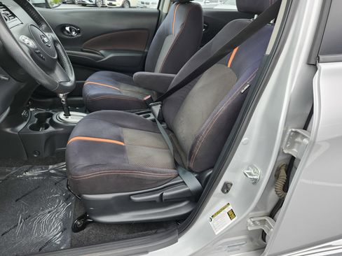 Used 2018 Nissan Versa Note SR FWD image 22