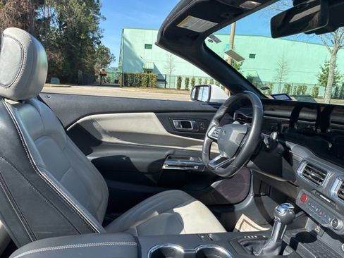 Used 2024 Ford Mustang Premium image 23