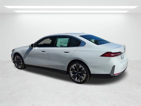 New 2026 BMW 530i w/ Premium Package image 6