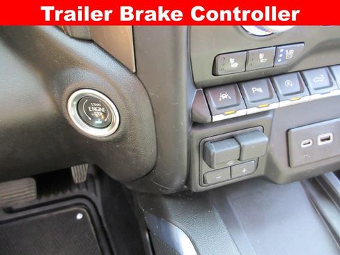Used 2021 GMC Sierra 1500 AT4 w/ AT4 Value Package AWD/4WD image 24