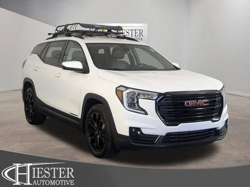 Used 2022 GMC Terrain SLT w/ Elevation Edition FWD image 1