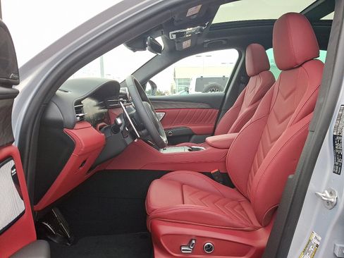 New 2025 Maserati Grecale Modena image 6