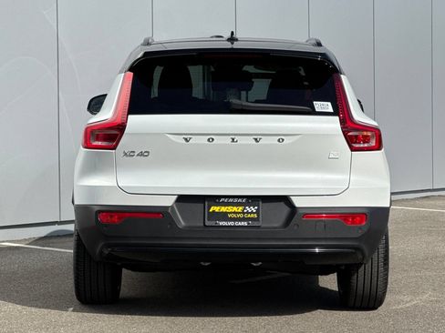 Used 2023 Volvo XC40 Recharge Ultimate w/ Protection Package Premier AWD/4WD image 4