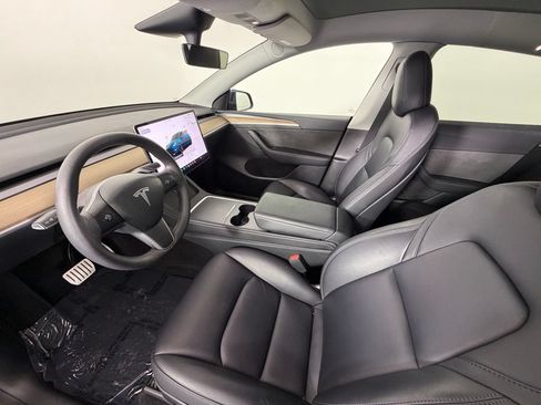 Used 2023 Tesla Model Y Performance AWD/4WD image 4
