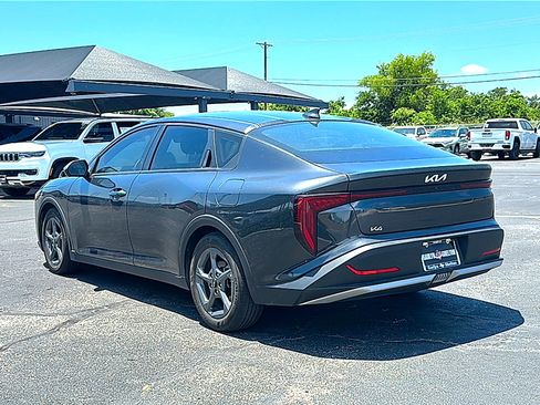 Used 2025 Kia K4 FWD image 6