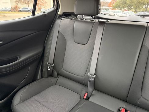 Used 2025 Buick Encore GX Preferred image 39