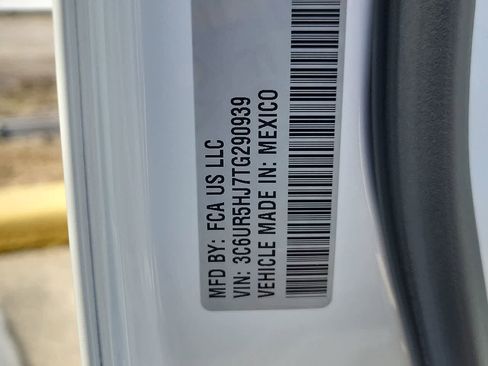 New 2026 RAM 2500 Tradesman AWD/4WD image 29