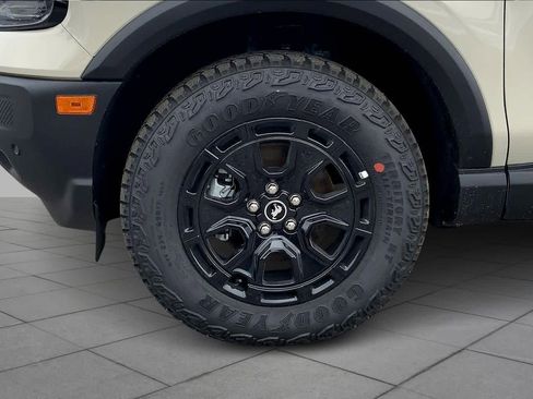 New 2025 Ford Bronco Sport Outer Banks w/ Sasquatch Outer Banks Package image 12
