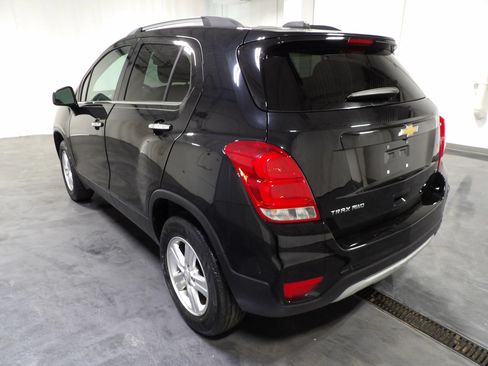 Used 2019 Chevrolet Trax LT w/ LT Convenience Package AWD/4WD image 6