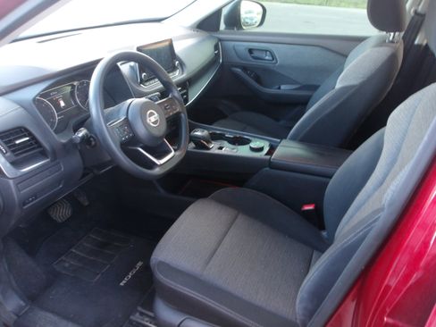 Used 2021 Nissan Rogue S AWD/4WD image 4