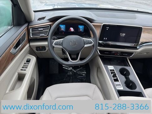 Used 2024 Volkswagen Atlas SE image 20