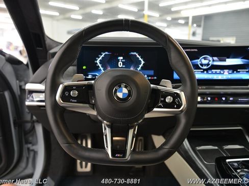Used 2023 BMW 760i xDrive w/ Executive Package AWD/4WD image 29