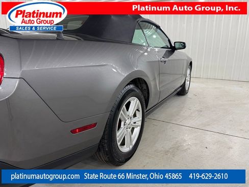 Used 2011 Ford Mustang Convertible RWD image 43