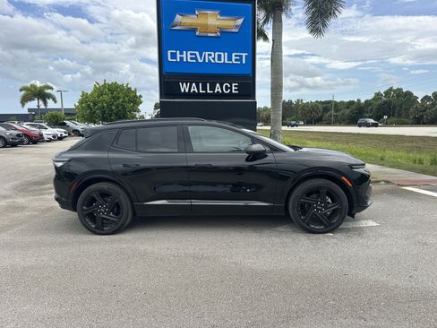 New 2025 Chevrolet Equinox EV RS image 5