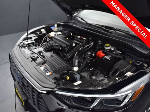 Used 2024 Ford Escape Platinum image 24