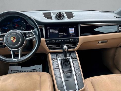 Used 2020 Porsche Macan AWD/4WD image 8