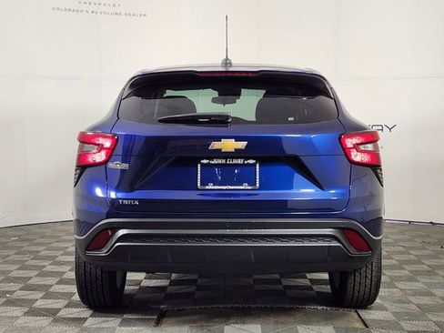 Certified 2024 Chevrolet Trax LS w/ LS Convenience Package FWD image 6