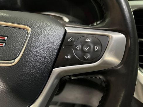 Used 2020 GMC Acadia SLE w/ Driver Convenience Package FWD image 27