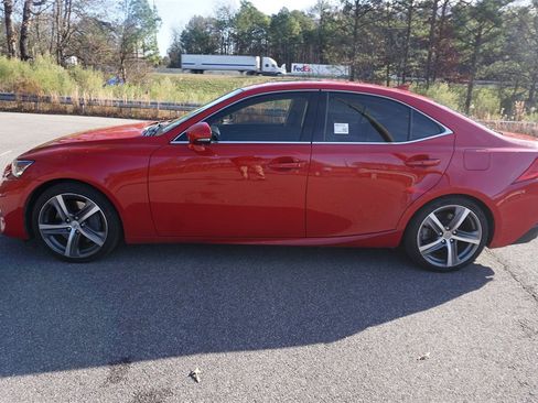 Used 2018 Lexus IS 300 300 image 19