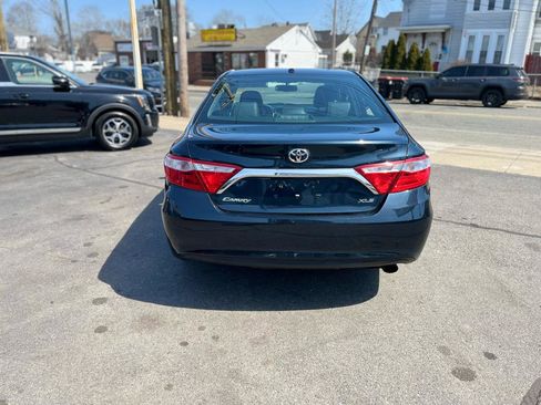 Used 2016 Toyota Camry XLE w/ Moonroof Package image 4