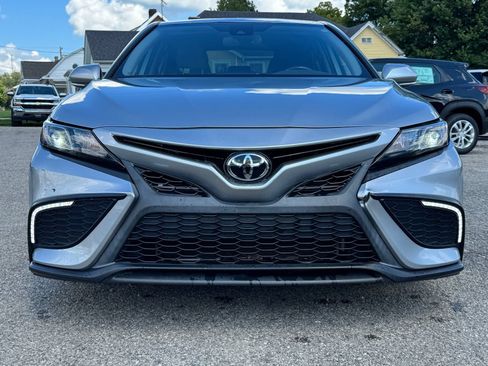 Used 2022 Toyota Camry SE w/ Convenience Package FWD image 7
