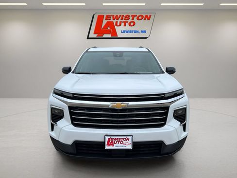 New 2026 Chevrolet Traverse LT w/ Driver Confidence Package AWD/4WD image 9