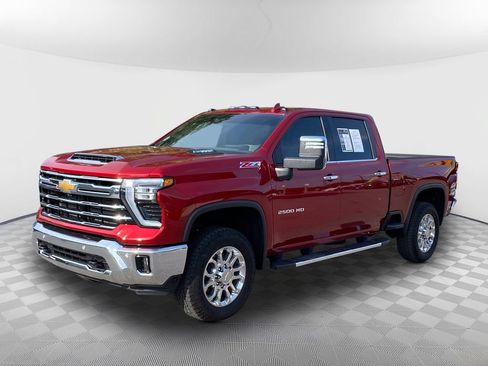 Used 2025 Chevrolet Silverado 2500 LTZ w/ LTZ Premium Package AWD/4WD image 4
