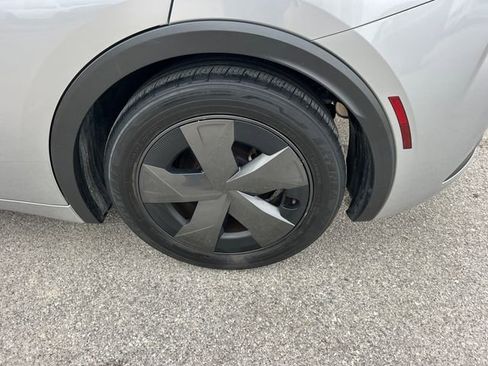 Used 2024 Toyota Prius LE image 41