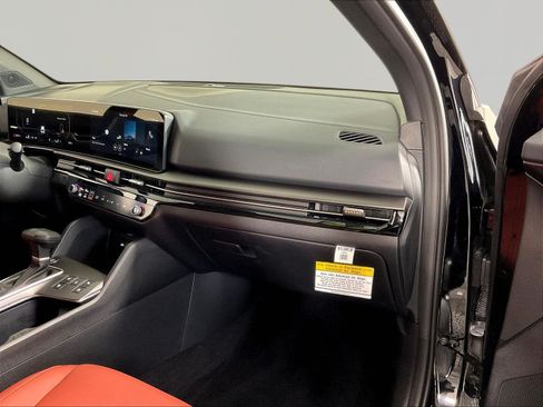 Certified 2026 Kia Sportage SX FWD image 26