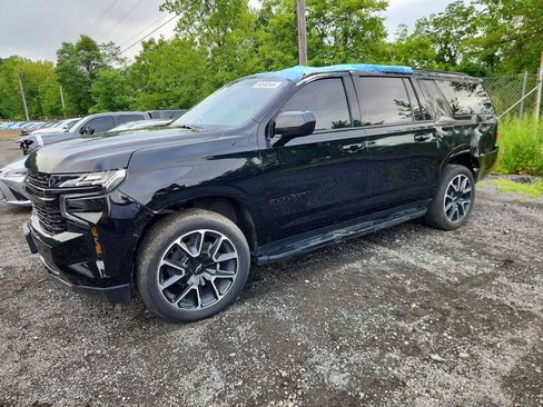 Used 2023 Chevrolet Suburban RST w/ Luxury Package AWD/4WD image 2