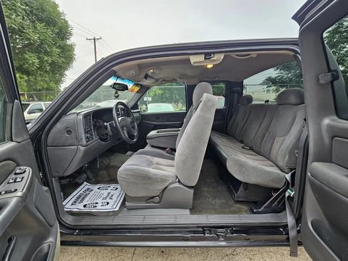 Used 2003 Chevrolet Silverado 1500 LS w/ Off-Road Package AWD/4WD image 6