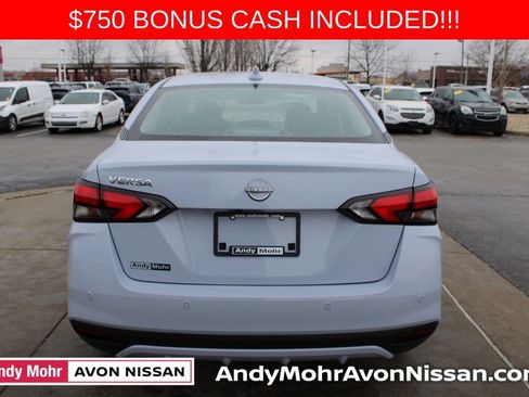 New 2025 Nissan Versa SV image 4