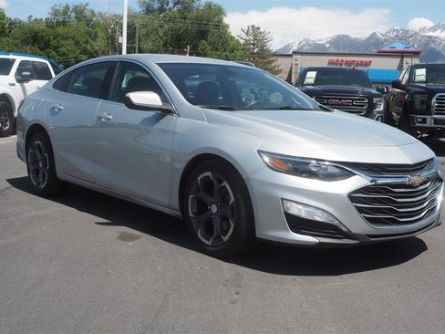 Used 2021 Chevrolet Malibu LT image 3