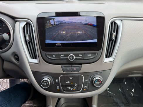 Used 2020 Chevrolet Malibu LS image 27