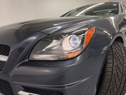 Used 2014 Mercedes-Benz SLK 250 image 10