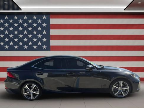 Used 2019 Lexus IS 300 w/ Premium Package RWD image 4