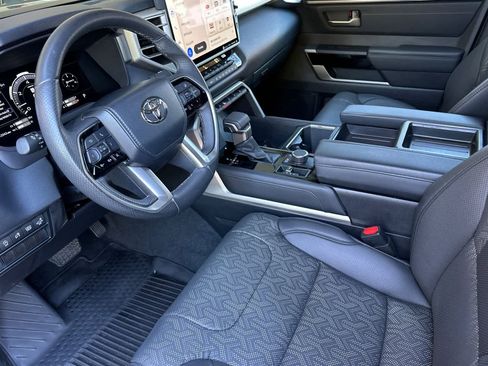 Used 2024 Toyota Tundra Limited image 11