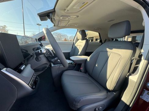 New 2026 Hyundai Ioniq 5 SEL image 18