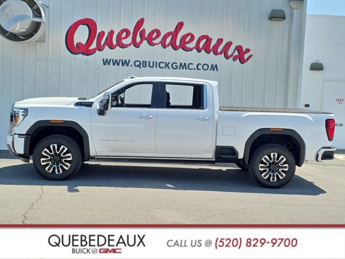 Used 2024 GMC Sierra 2500 Denali Ultimate AWD/4WD image 6
