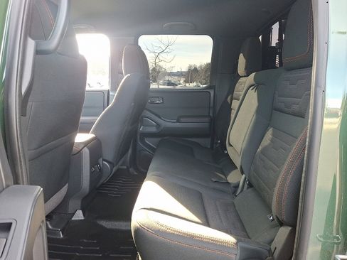 Used 2022 Nissan Frontier PRO-4X image 10