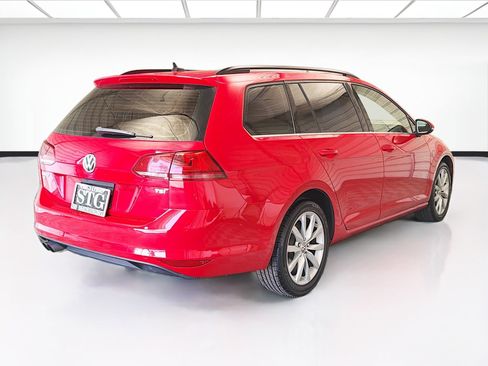 Used 2017 Volkswagen Golf SE FWD image 4