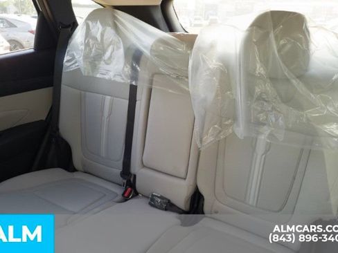 Used 2026 Hyundai Tucson SEL FWD image 17