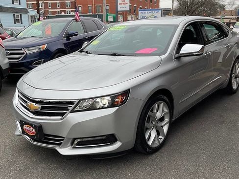 Used 2017 Chevrolet Impala Premier w/ Enhanced Convenience Package image 3