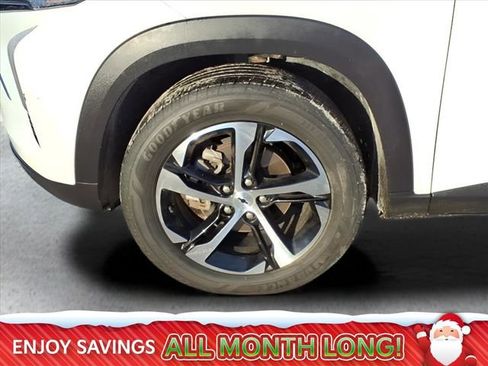 Used 2024 Chevrolet Trax RS image 13