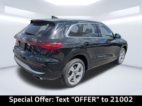 New 2025 Audi Q5 Premium Plus image 2