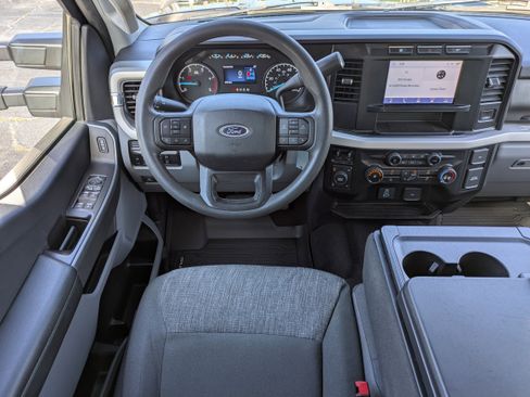 Used 2023 Ford F350 XLT image 15