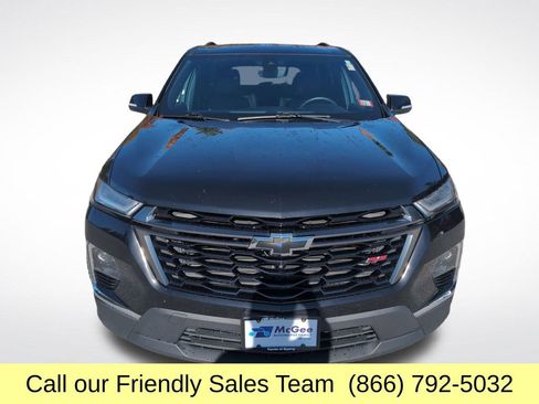 Used 2023 Chevrolet Traverse RS image 9