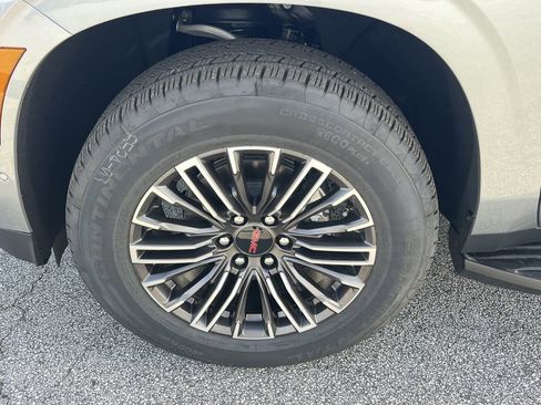 New 2026 GMC Yukon XL Elevation image 24